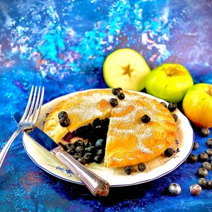 Large Apple & Blueberry Pie