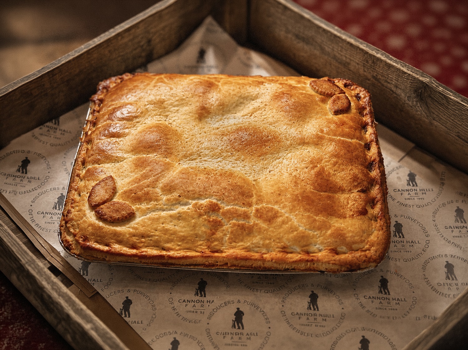 Large Chicken, Ham & Leek Party Pie