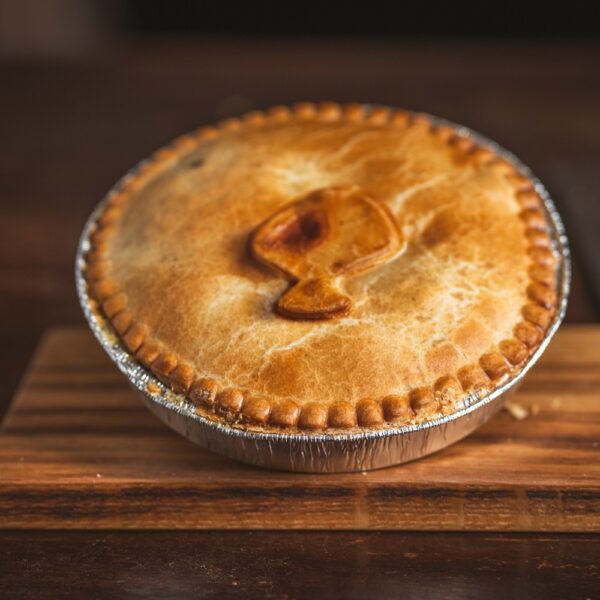 Large chicken & mushroom pie
